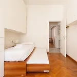 Appartement Guesthost - Porta Ticinese - Modern Milaan