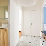 Appartement Guesthost - Porta Ticinese - Modern Milaan